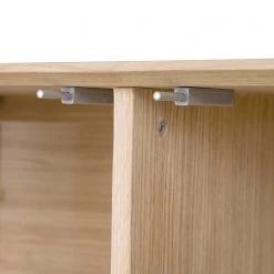 Studio Copenhagen Kommode Maayka - Eiche teilmassiv - Mushroom Creme / Eiche Hell -Wohnzimmermöbel boutique en ligne 1000277379 220729 055 DETAILS P000000001000277379