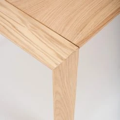 Studio Copenhagen Couchtisch Maayka - Eiche teilmassiv - Eiche Hell - Breite: 110 cm 25 Studio Copenhagen Couchtisch Maayka - Eiche teilmassiv - Eiche Hell - Breite: 110 cm -Wohnzimmermöbel boutique en ligne 1000277380 211012 15364800091 DETAILS P000000001000277380