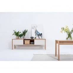 Studio Copenhagen TV-Lowboard Maayka I - Eiche teilmassiv - Mushroom Creme / Eiche Hell -Wohnzimmermöbel boutique en ligne 1000277386 211012 15364900057 MOOD DETAILS P000000001000277386 mood
