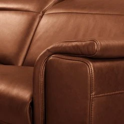 Ars manufacti Ecksofa Lagor - Echtleder - Echtleder Padme: Cognac - Longchair davorstehend links - Relaxfunktion 21 Ars manufacti Ecksofa Lagor - Echtleder - Echtleder Padme: Cognac - Longchair davorstehend links - Relaxfunktion -Wohnzimmermöbel boutique en ligne 1000283568 210817 15270200376 DETAILS P000000001000283568