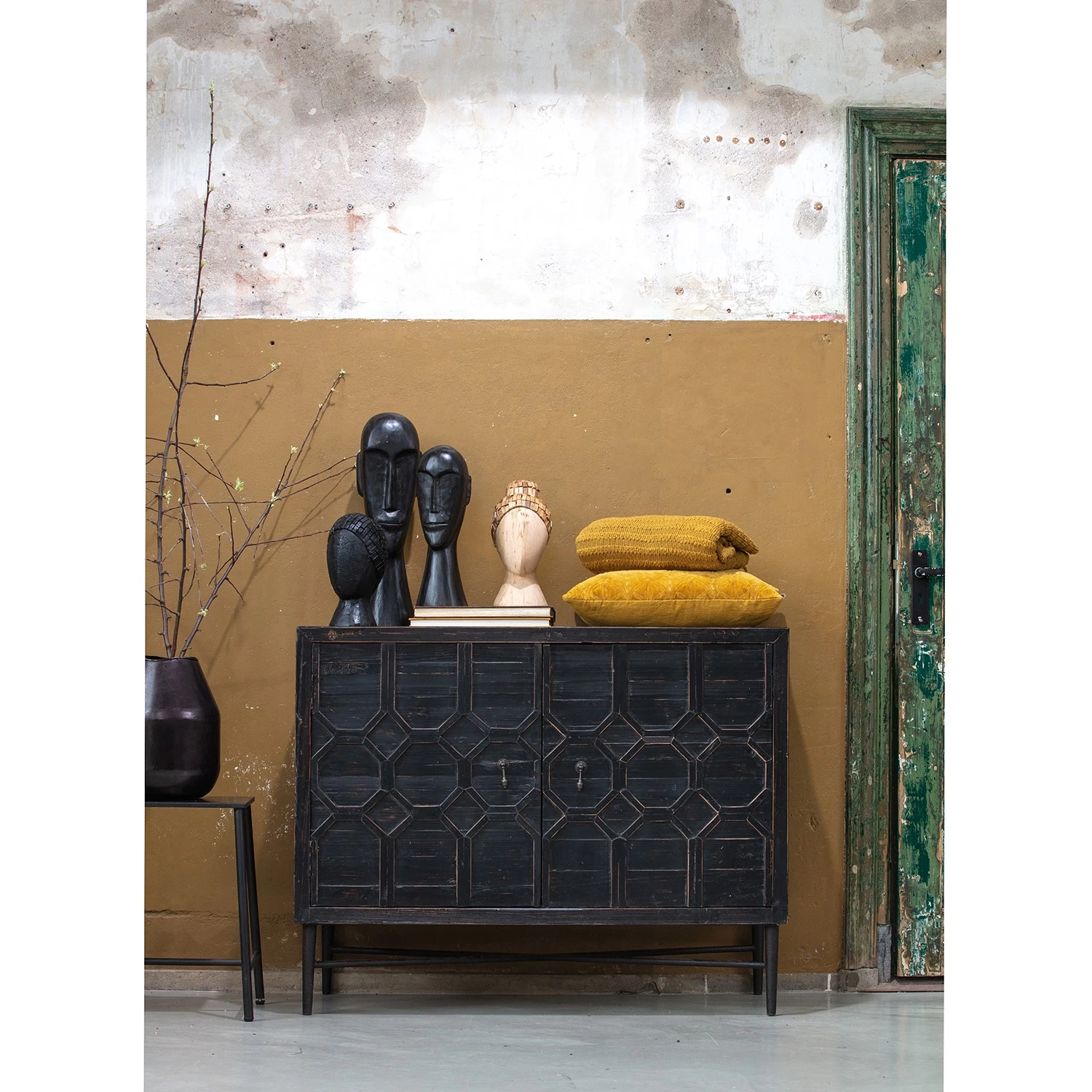 Red Living Kommode Nyker - Vintage Schwarz 2 Red Living Kommode Nyker - Vintage Schwarz – Bild 2