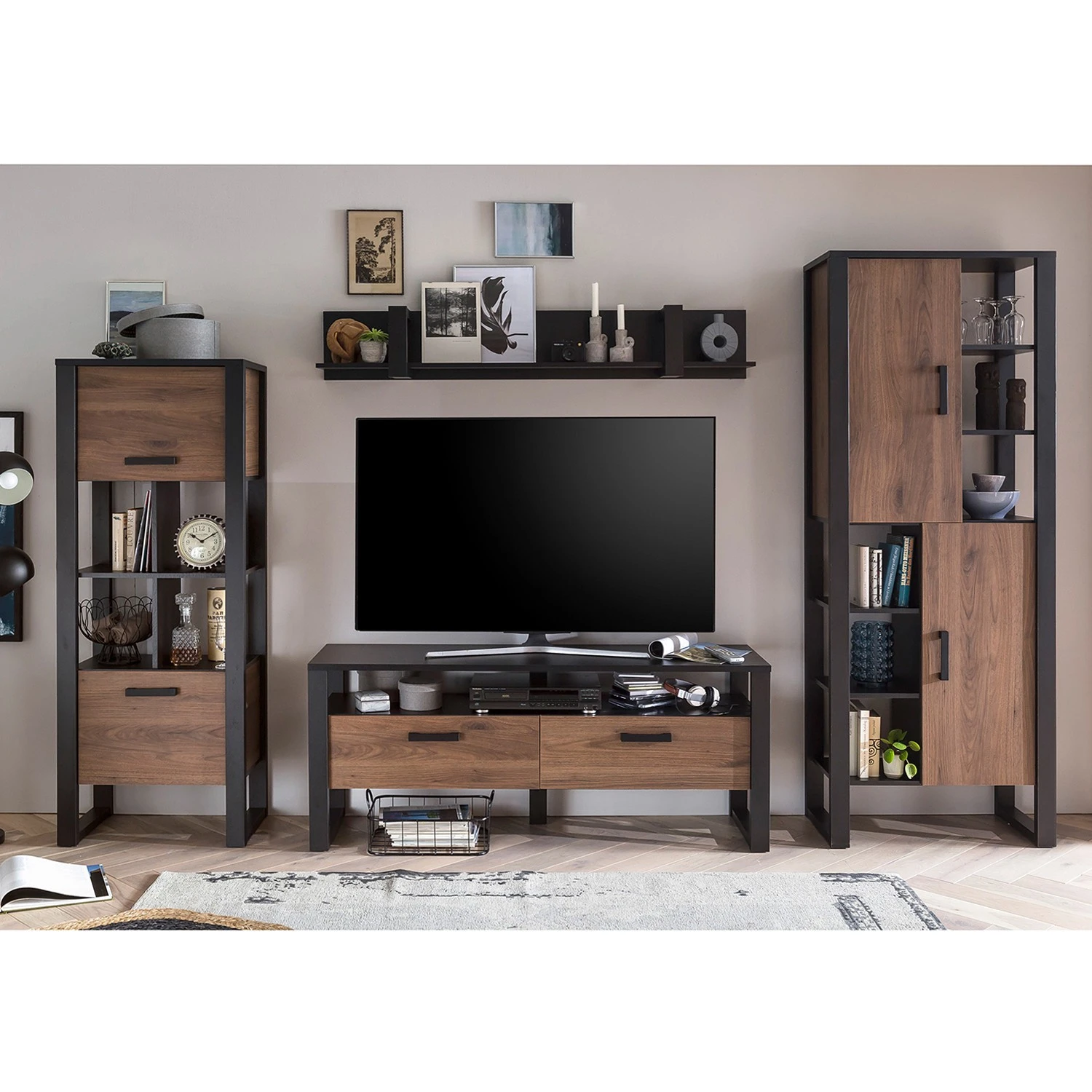 Red Living Wohnwand Norddal III (4-teilig) - Nussbaum Dekor / Schwarz 1 Red Living Wohnwand Norddal III (4-teilig) - Nussbaum Dekor / Schwarz