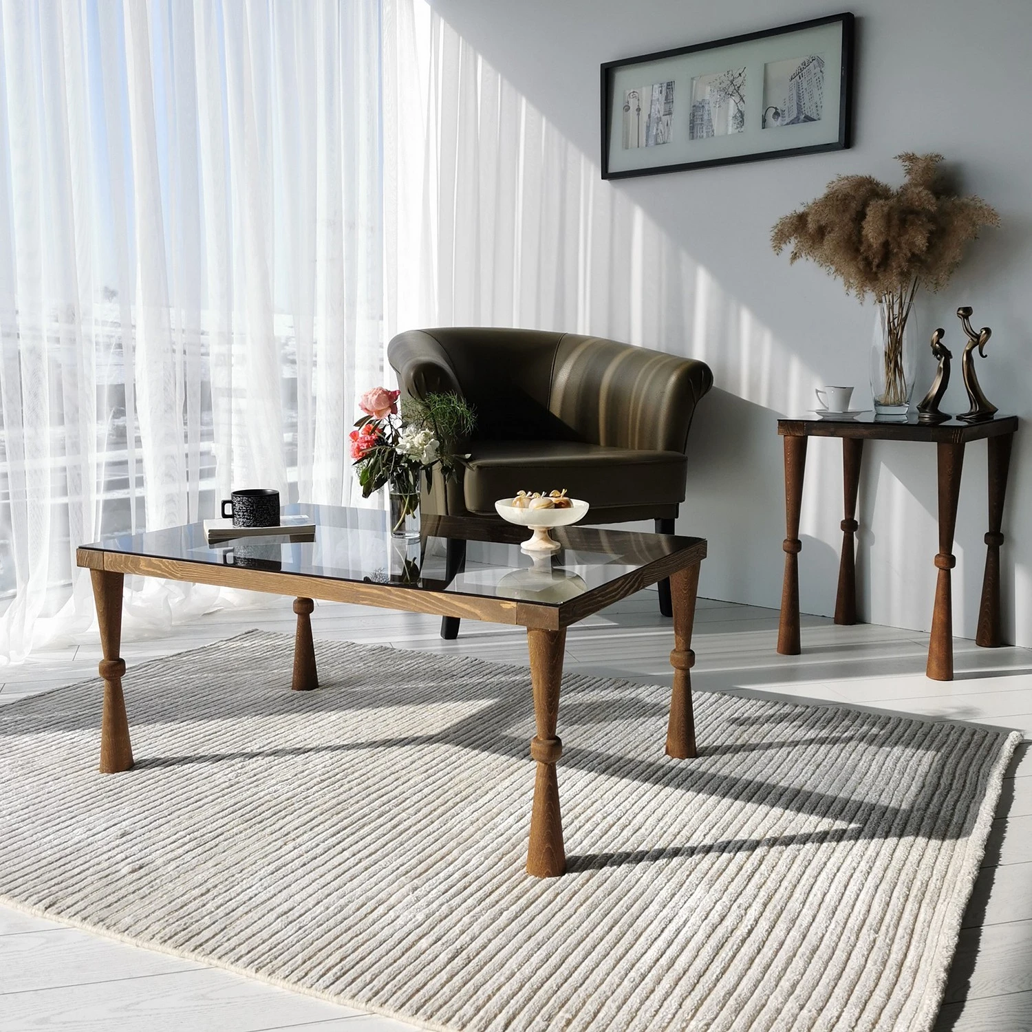 Ars Natura Couchtisch Donatella - Glas / Walnuss massiv - Rauchschwarz / Walnuss 3 Ars Natura Couchtisch Donatella - Glas / Walnuss massiv - Rauchschwarz / Walnuss – Bild 3