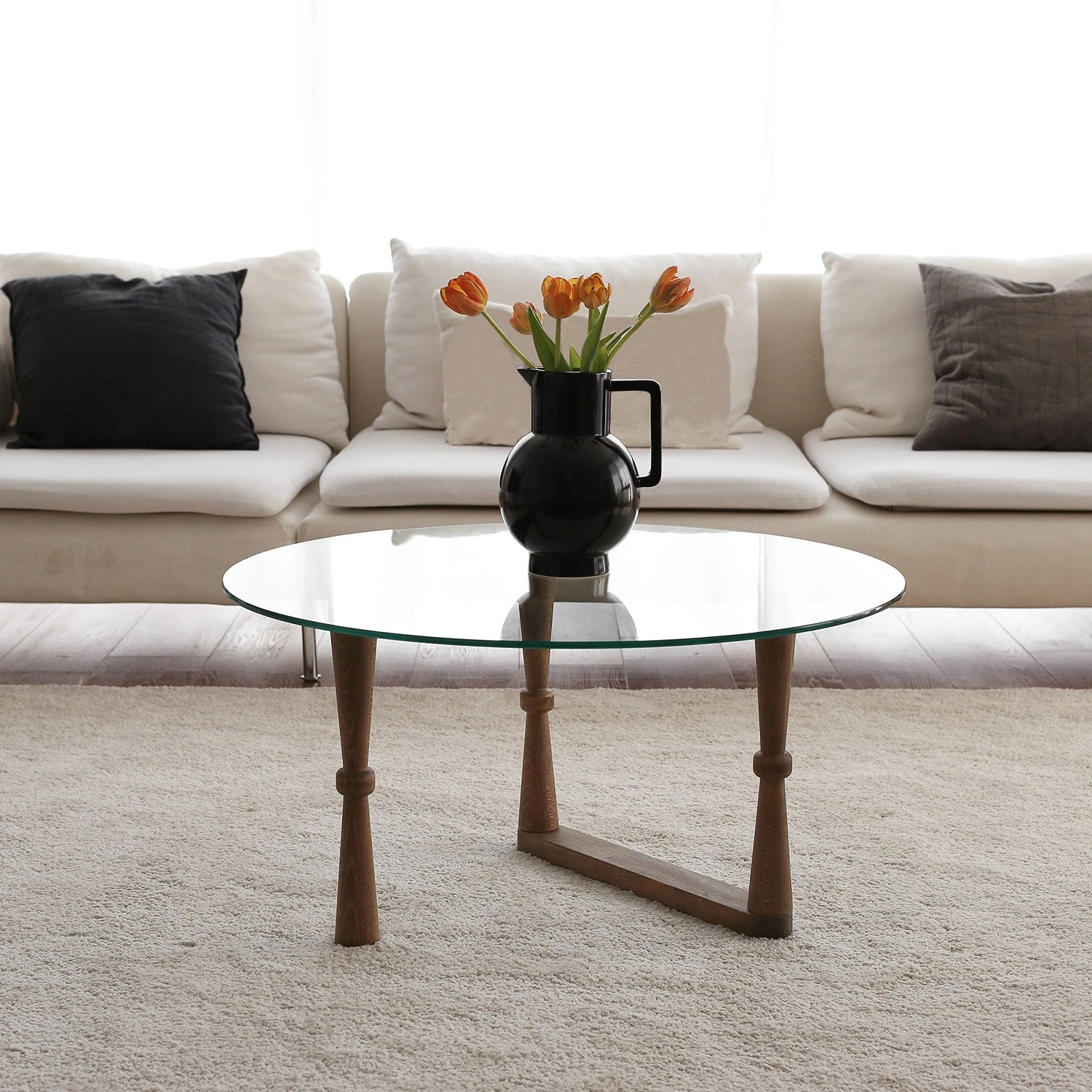 Loftscape Couchtisch Yoxford II - Glas / Walnuss massiv - Walnuss 2 Loftscape Couchtisch Yoxford II - Glas / Walnuss massiv - Walnuss – Bild 2