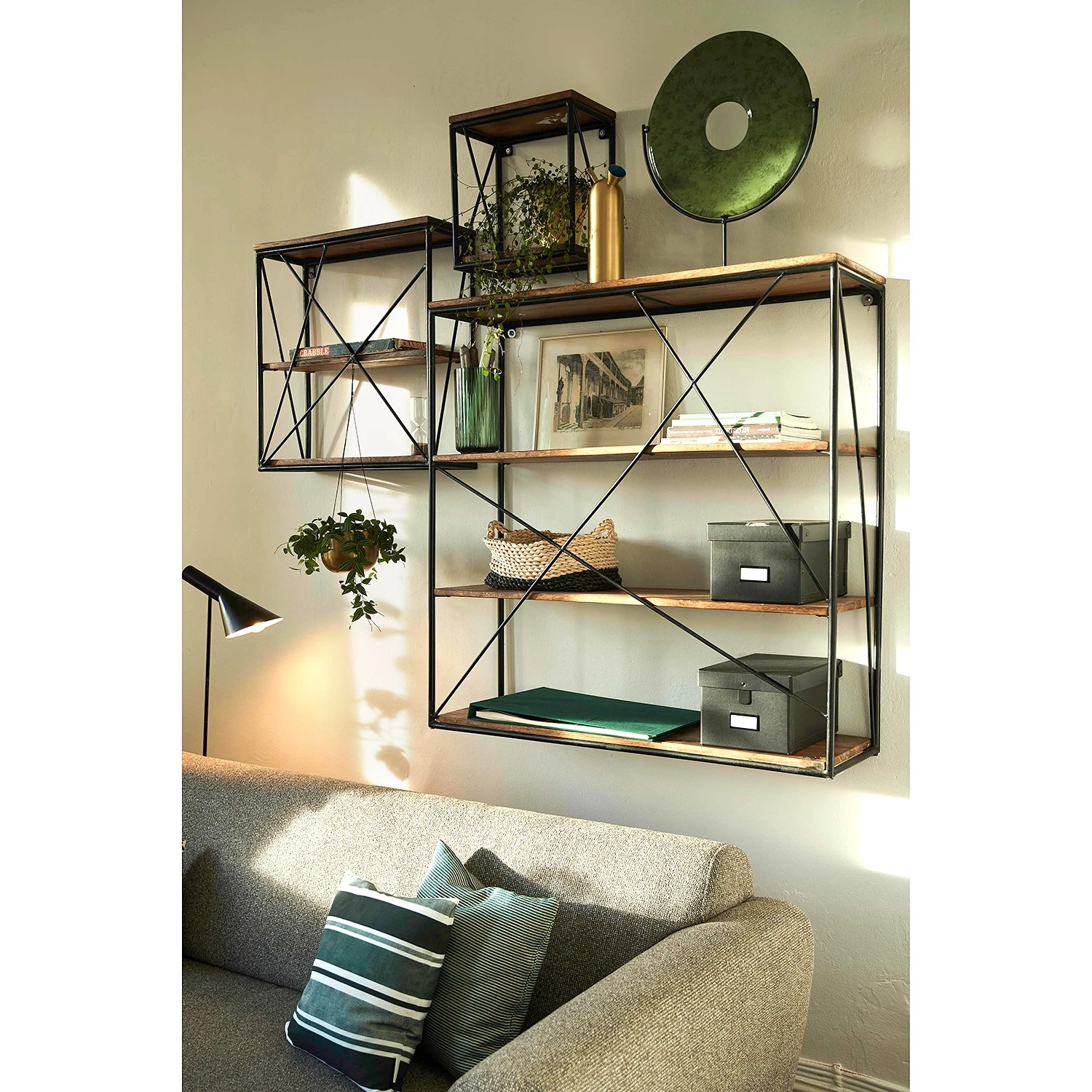 Tom Tailor Wandregal Piketon II - Mango massiv / Aluminium - Mango / Schwarz 2 Tom Tailor Wandregal Piketon II - Mango massiv / Aluminium - Mango / Schwarz – Bild 2