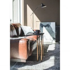 Yamazaki Beistelltisch Plain II - Esche massiv / Metall - Schwarz -Wohnzimmermöbel boutique en ligne 1000347250 220505 023 MOOD DETAILS P000000001000347250 mood