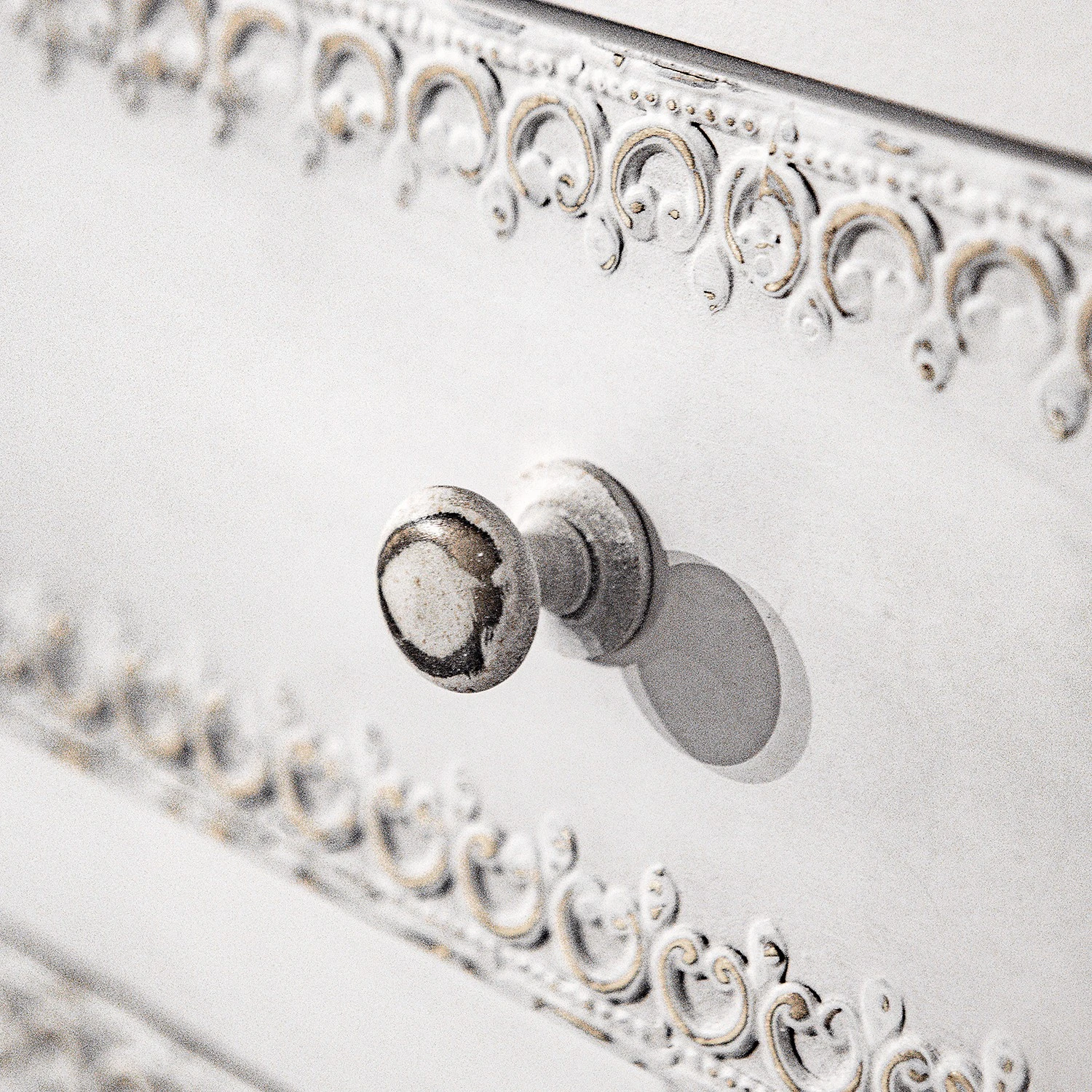 Ridgevalley Kommode Missoula - Mango massiv - Vintage Weiß 6 Ridgevalley Kommode Missoula - Mango massiv - Vintage Weiß – Bild 6