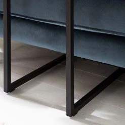 Ars manufacti Beistelltisch Montverde I - Eiche massiv / Metall - Eiche / Schwarz -Wohnzimmermöbel boutique en ligne beistelltisch montverde i eiche massiv metall eiche schwarz 4718332