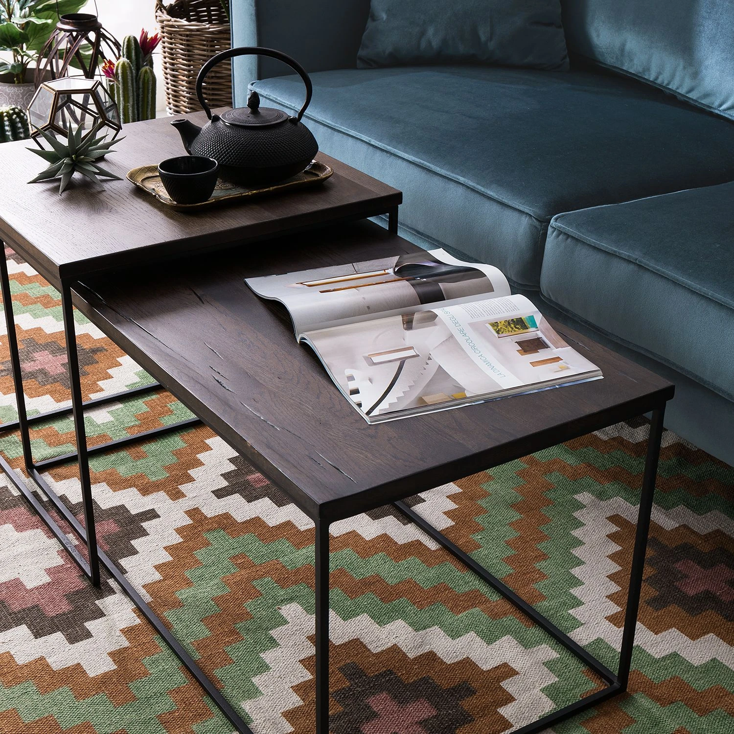 Ars manufacti Couchtisch Minneola (2-teilig) - Eiche massiv / Metall - Eiche Dunkel 11 Ars manufacti Couchtisch Minneola (2-teilig) - Eiche massiv / Metall - Eiche Dunkel – Bild 11