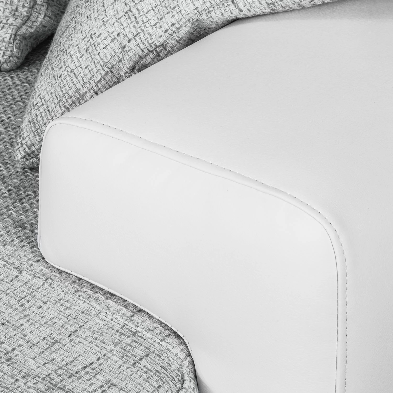 Fredriks Ecksofa Dulmen - mit Schlaffunktion / beidseitig montierbar - Kunstleder/Strukturstoff - Weiß / Hellgrau 20 Fredriks Ecksofa Dulmen - mit Schlaffunktion / beidseitig montierbar - Kunstleder/Strukturstoff - Weiß / Hellgrau – Bild 20