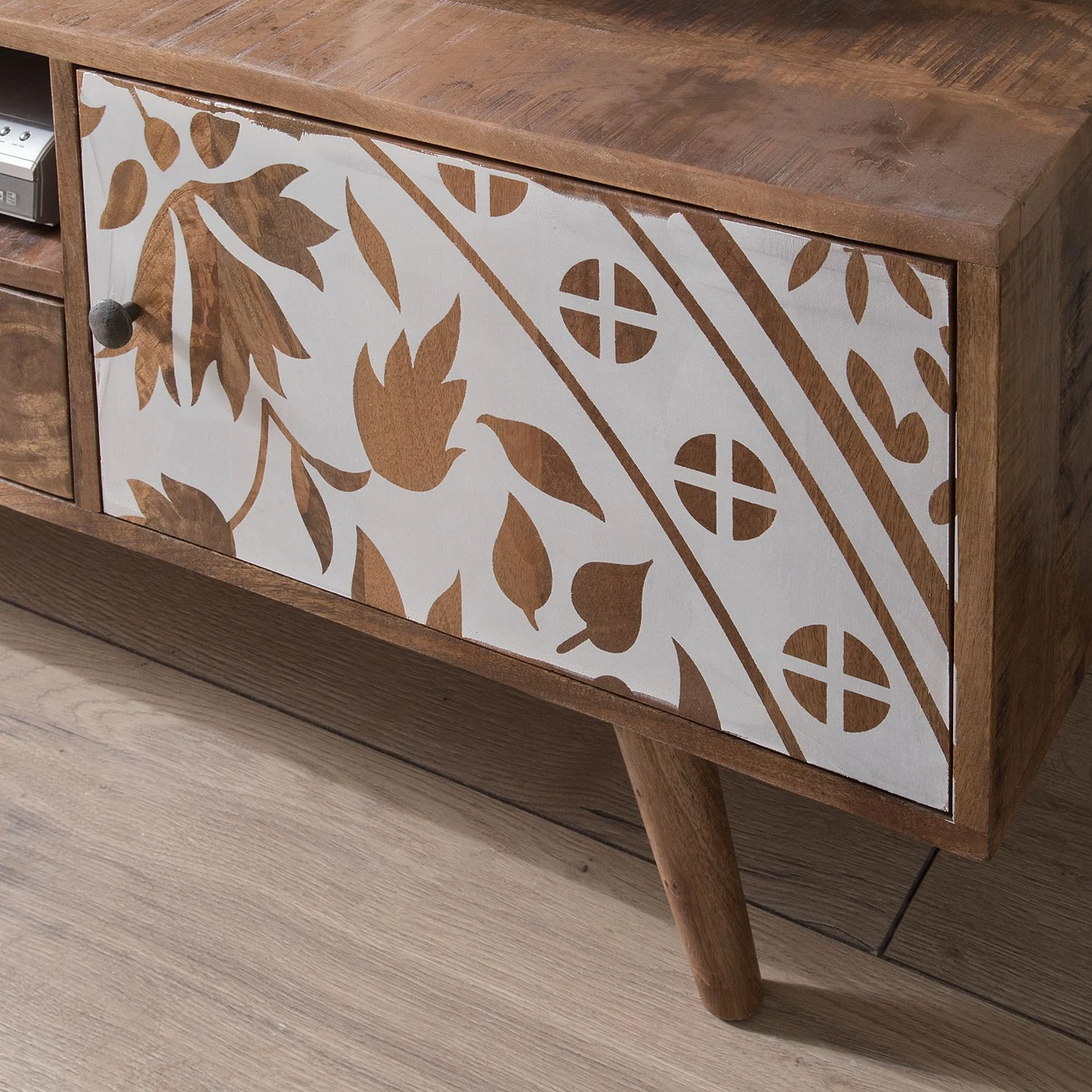 Ars manufacti TV-Lowboard Rygge II - Mango massiv 7 Ars manufacti TV-Lowboard Rygge II - Mango massiv – Bild 7