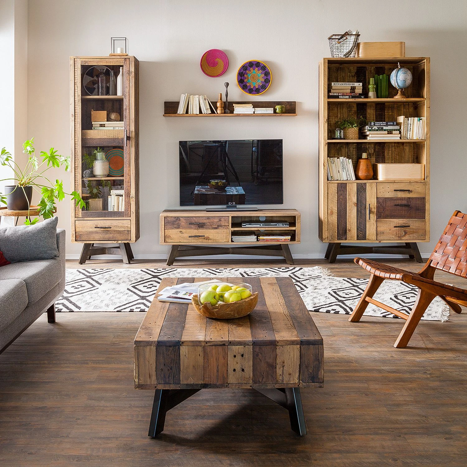 Ars manufacti Standvitrine Tamati - Pinie massiv 3 Ars manufacti Standvitrine Tamati - Pinie massiv – Bild 3